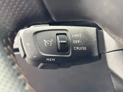 Photo 14 Peugeot 508  SW Hybrid 225 e-EAT8