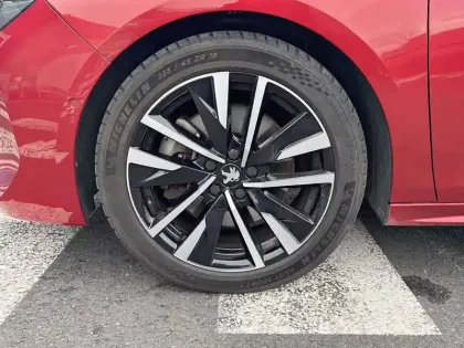 Photo 12 Peugeot 508  SW Hybrid 225 e-EAT8