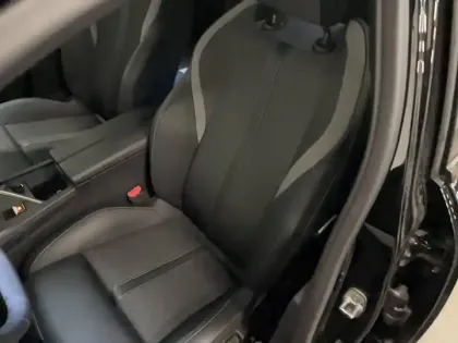 Photo 9 Peugeot 308  PureTech 130ch S&S BVM6