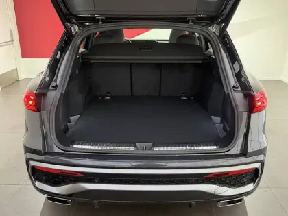 Photo 9 Audi Q5  e-hybrid 299 ch S tronic 7 Quattro