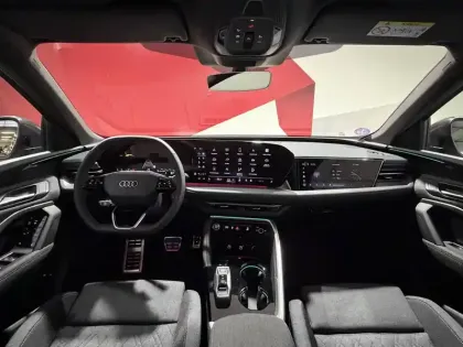 Photo 62 Audi Q5  e-hybrid 299 ch S tronic 7 Quattro