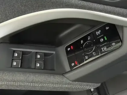 Photo 14 Audi Q5  e-hybrid 299 ch S tronic 7 Quattro