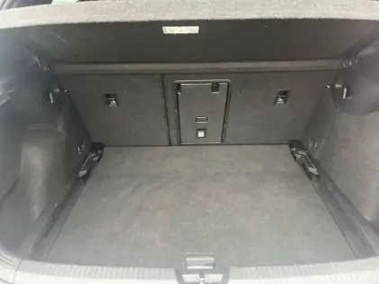 Photo 12 Volkswagen Golf  1.5 eTSI OPF 150 DSG7