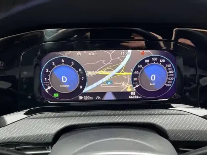 Photo 16 Volkswagen Golf  1.5 eTSI OPF 150 DSG7