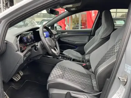 Photo 25 Volkswagen Golf  1.5 eTSI OPF 150 DSG7