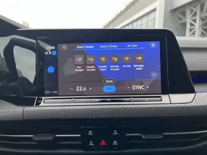 Photo 31 Volkswagen Golf  1.5 eTSI OPF 150 DSG7