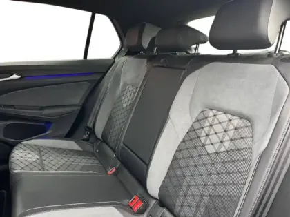 Photo 13 Volkswagen Golf  1.5 eTSI OPF 150 DSG7