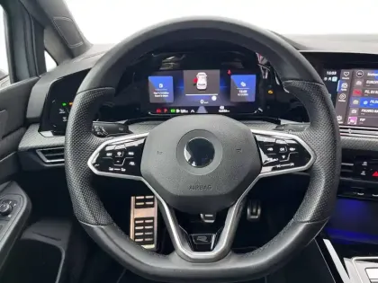 Photo 15 Volkswagen Golf  1.5 eTSI OPF 150 DSG7