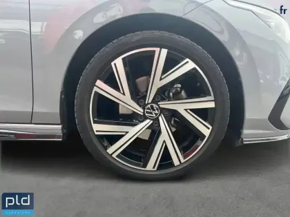 Photo 18 Volkswagen Golf  1.5 eTSI OPF 150 DSG7