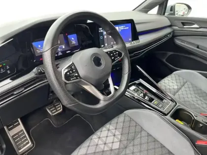 Photo 14 Volkswagen Golf  1.5 eTSI OPF 150 DSG7