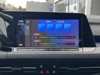 Photo 30 Volkswagen Golf  1.5 eTSI OPF 150 DSG7