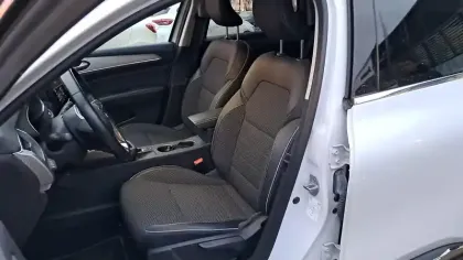 Photo 28 Renault Arkana  E-Tech 145 - 21B