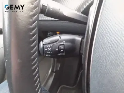 Photo 50 Peugeot 2008  PureTech 100 S&S BVM6