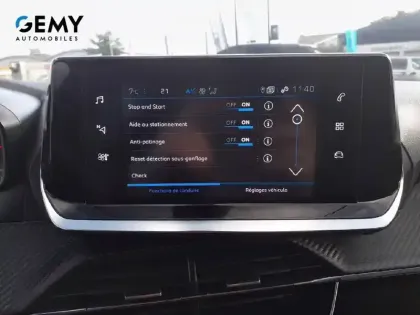 Photo 46 Peugeot 2008  PureTech 100 S&S BVM6