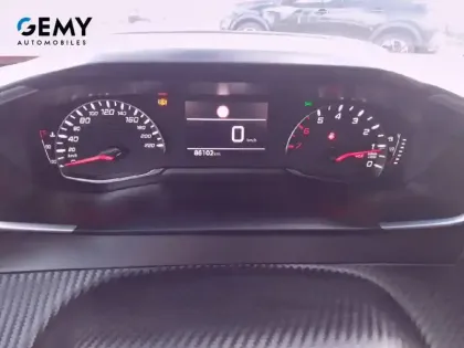 Photo 66 Peugeot 2008  PureTech 100 S&S BVM6