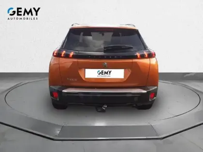 Photo 31 Peugeot 2008  PureTech 100 S&S BVM6