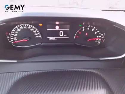 Photo 12 Peugeot 208  PureTech 75 S&S BVM5