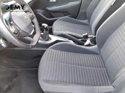 Photo 8 Peugeot 208  PureTech 75 S&S BVM5