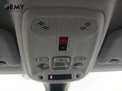 Photo 65 Peugeot 208  PureTech 75 S&S BVM5