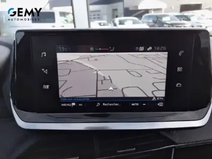 Photo 15 Peugeot 208  PureTech 75 S&S BVM5