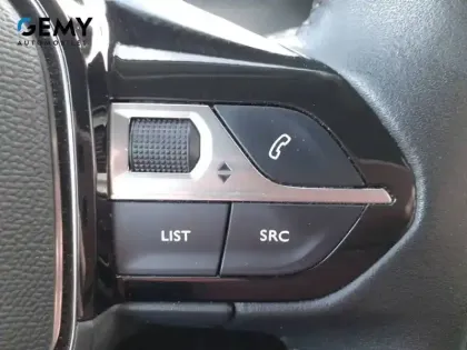 Photo 22 Peugeot 208  PureTech 75 S&S BVM5