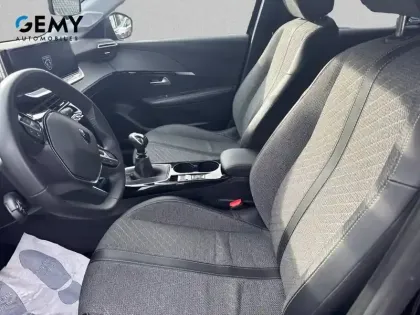 Photo 8 Peugeot 208  PureTech 100 S&S BVM6