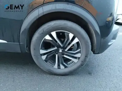 Photo 10 Peugeot 2008  PureTech 130 S&S EAT8