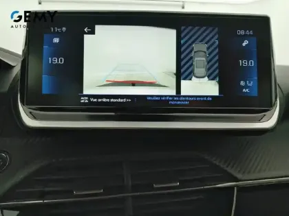 Photo 32 Peugeot 2008  PureTech 130 S&S EAT8