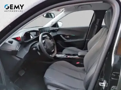 Photo 8 Peugeot 2008  PureTech 130 S&S EAT8