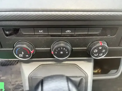 Photo 13 Volkswagen Transporter  6.1 VAN L1H1 2.0 TDI 150 BVM6