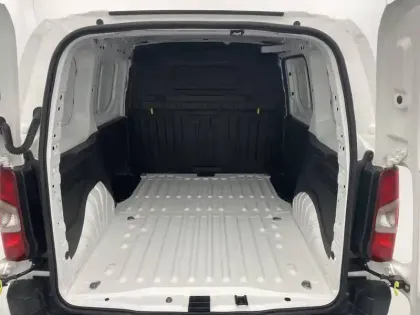 Photo 12 Peugeot Partner  FOURGON STANDARD 650 KG BLUEHDI 100 S&S BVM5