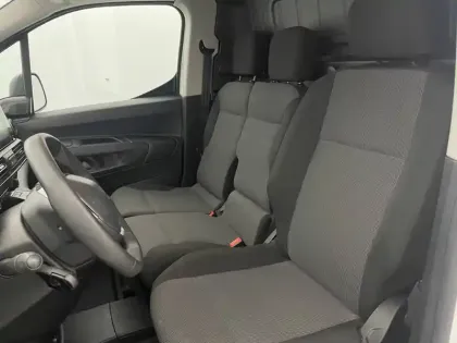 Photo 13 Peugeot Partner  FOURGON STANDARD 650 KG BLUEHDI 100 S&S BVM5