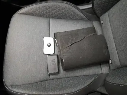 Photo 40 Renault Captur  TCe 90 - 21