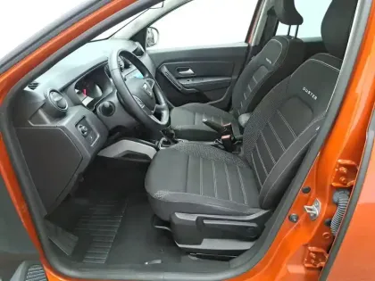 Photo 74 Dacia Duster  TCe 150 FAP 4x2 EDC