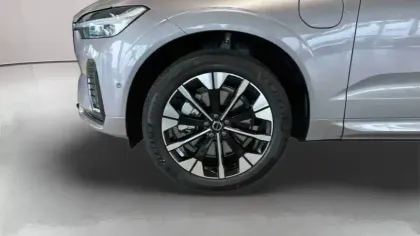 Photo 28 Volvo Xc60  T6 AWD Hybride rechargeable 253 ch+145 ch Geartronic 8