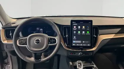 Photo 5 Volvo Xc60  T6 AWD Hybride rechargeable 253 ch+145 ch Geartronic 8