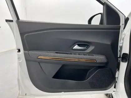 Photo 10 Dacia Sandero  ECO-G 100 - 22