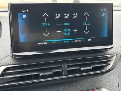 Photo 17 Peugeot 3008  BlueHDi 130ch S&S EAT8