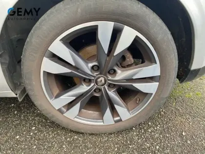 Photo 10 Renault Megane Mégane IV Berline Blue dCi 115 EDC