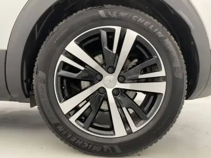 Photo 15 Peugeot 3008  Hybrid 225 e-EAT8