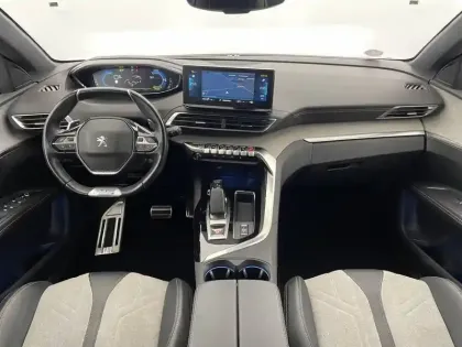 Photo 28 Peugeot 3008  Hybrid 225 e-EAT8