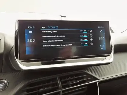 Photo 49 Peugeot 2008  PureTech 100 S&S BVM6