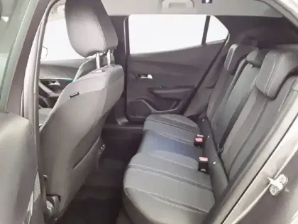 Photo 39 Peugeot 2008  PureTech 100 S&S BVM6