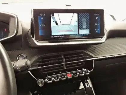 Photo 17 Peugeot 2008  PureTech 100 S&S BVM6