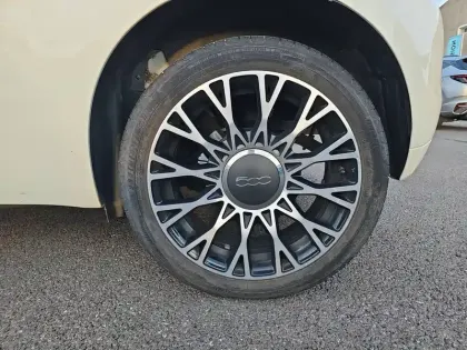 Photo 17 Fiat 500  1.0 70 ch Hybride BSG S/S