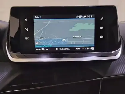 Photo 38 Peugeot 2008  PureTech 100 S&S BVM6