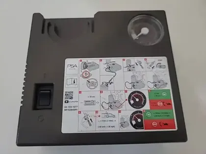 Photo 37 Peugeot 2008  PureTech 100 S&S BVM6