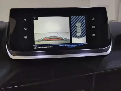 Photo 39 Peugeot 2008  PureTech 100 S&S BVM6