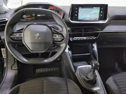 Photo 27 Peugeot 2008  PureTech 100 S&S BVM6