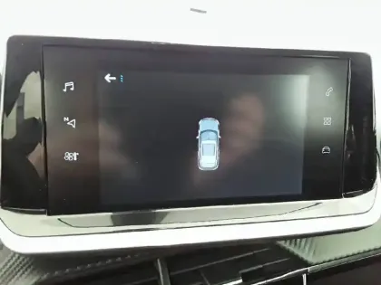 Photo 17 Peugeot 2008  PureTech 100 S&S BVM6